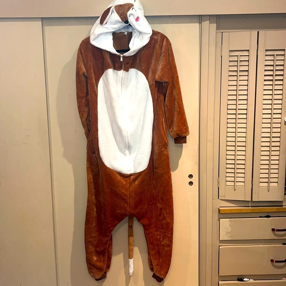 Adult FOX onesie hoodie zip up costume or cos play size small. Soft and cozy